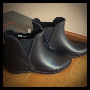 BNWT Black Henry Ferrera Rain Boots size 8